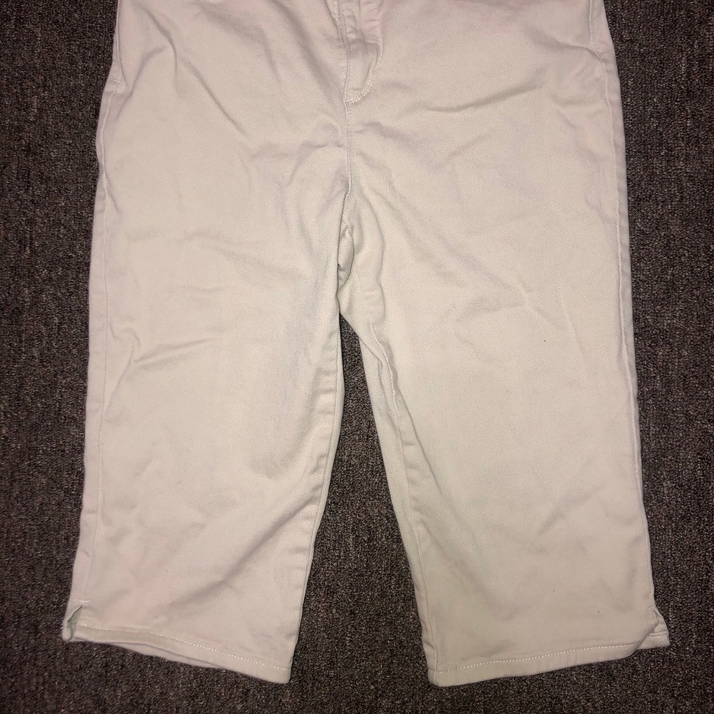 Capris - Picture 3 of 3